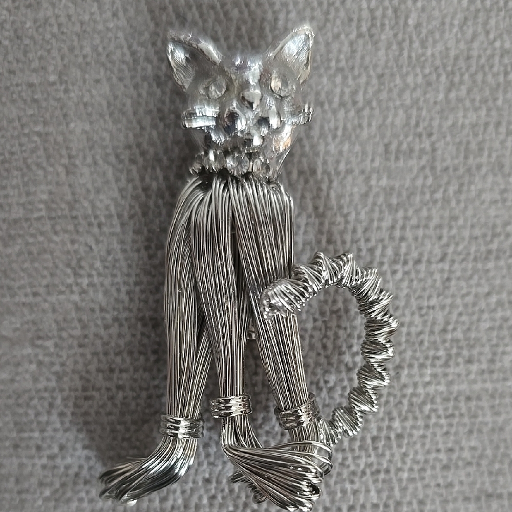 Silver Cat Brooch with Textured Stripes and Spiral Tail